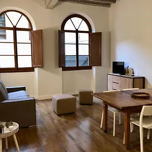 Novella Florence