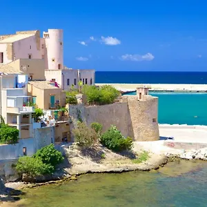 https://fronte-del-porto.sicilyhotelsitaly.net